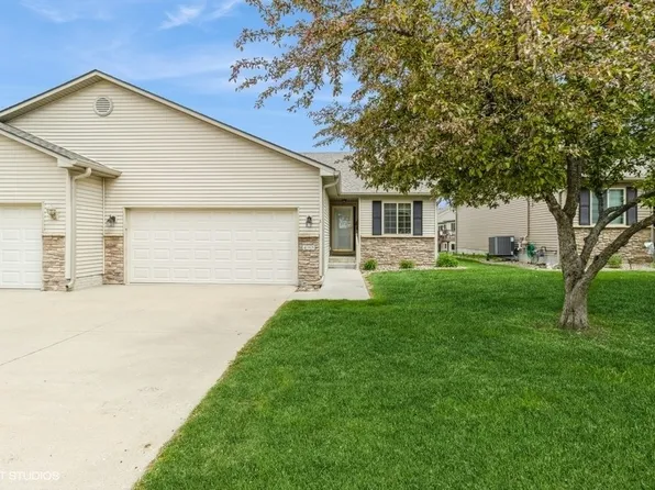 495 NE 60th St, Pleasant Hill, IA 50327