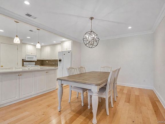 5th image of 5 Fox Ridge