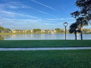 5250 Las Verdes Cir APT 313, Delray Beach, FL 33484
