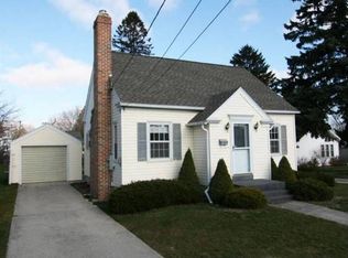 2112 30th St, Two Rivers, WI 54241