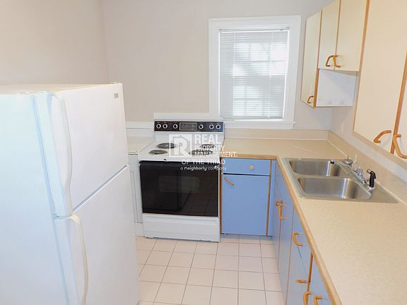 3rd image of 1407 Mimosa Dr APT A
