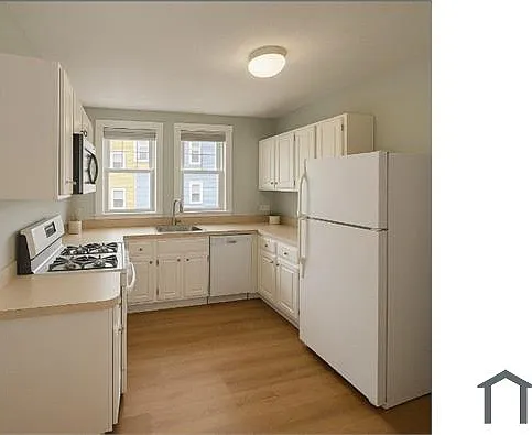 4 bed, 1600 sqft, $3,600 — Photo 2