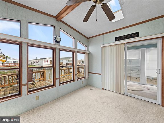 5th image of 35623 Joann Dr