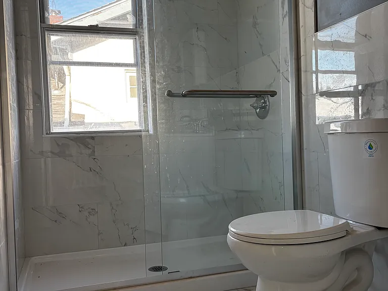 11890 Bustleton Ave — Photo 12