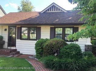 86 Ridgecrest Ave, Staten Island, NY 10312