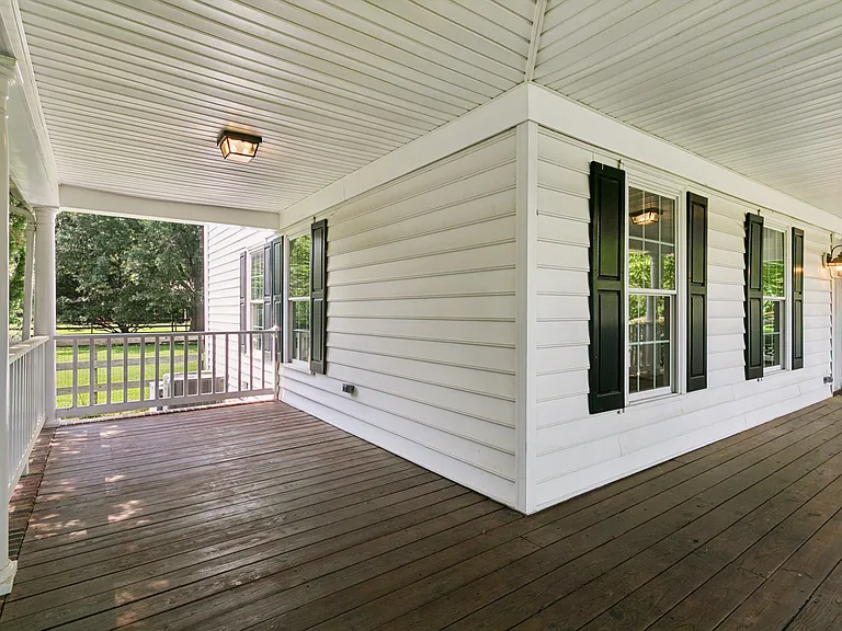 3517 Mott Ln — Photo 6
