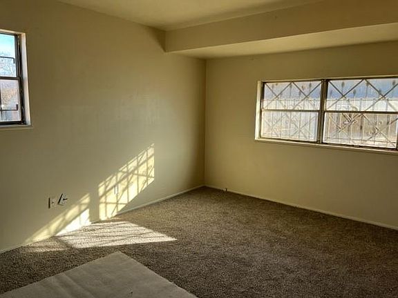 5th image of 1513 NE 33rd St