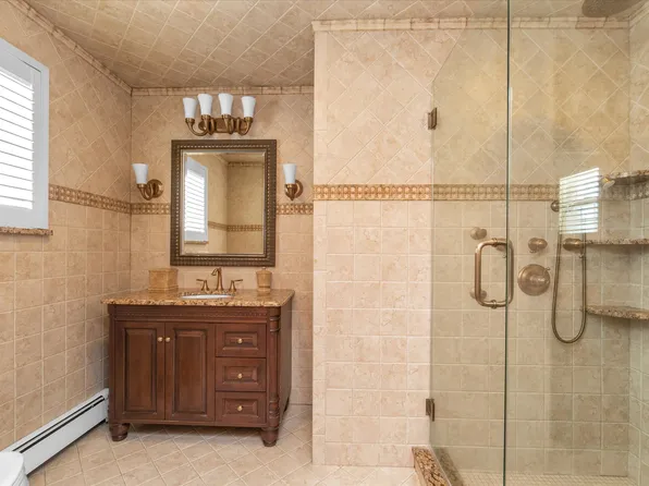 4 Point Crescent image 16 of 25