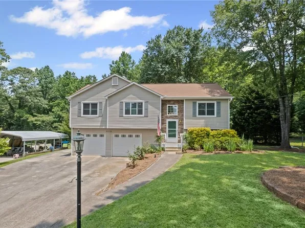 208 Bruce Ct, Dallas, GA 30157