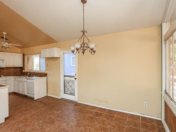 5th image of 2572 Duke Ave
