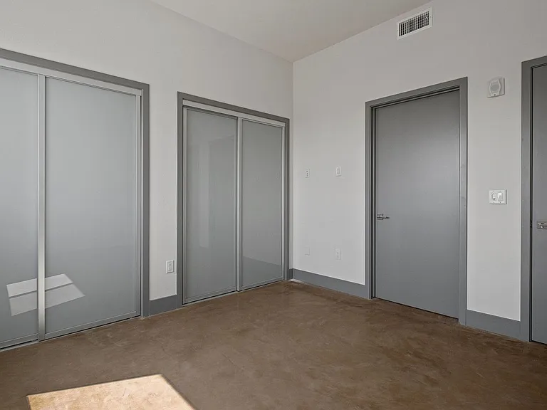 T Lofts Apts — Photo 36