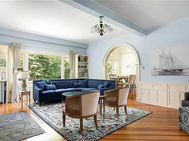 75 Green End Ave #1 — Photo 1