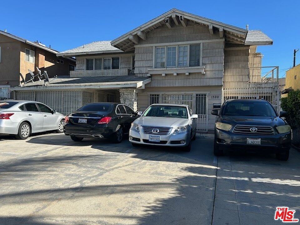 2nd image of 1320 Crenshaw Blvd