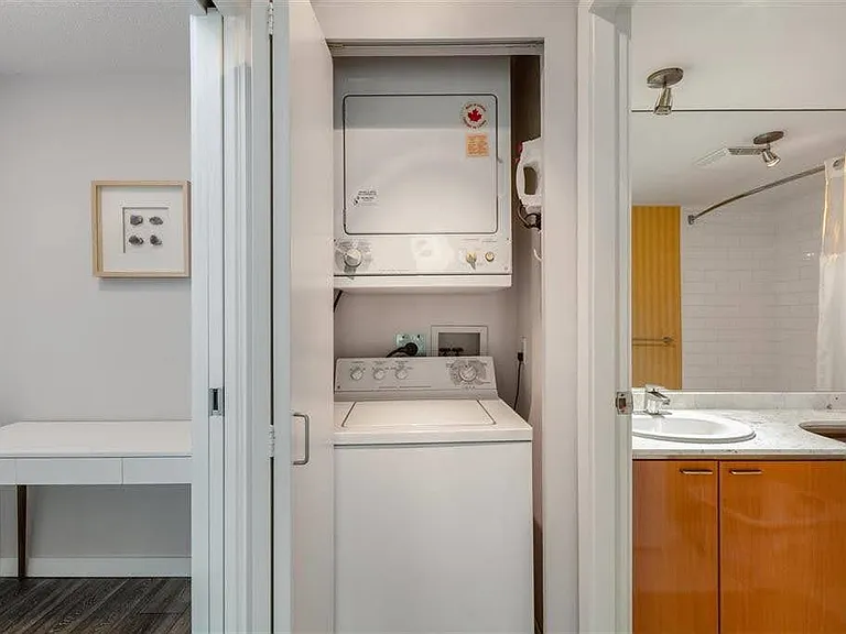 1200 Georgia St W #1405 — Photo 15