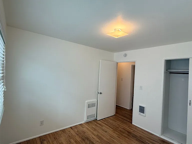 The Waverleigh Apartments — Photo 37