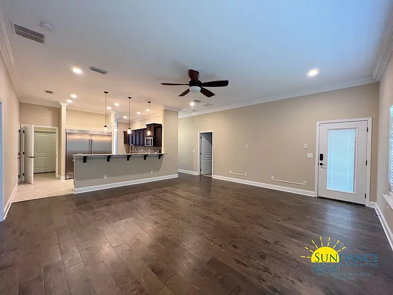 715 Bob Sikes Blvd — Photo 2