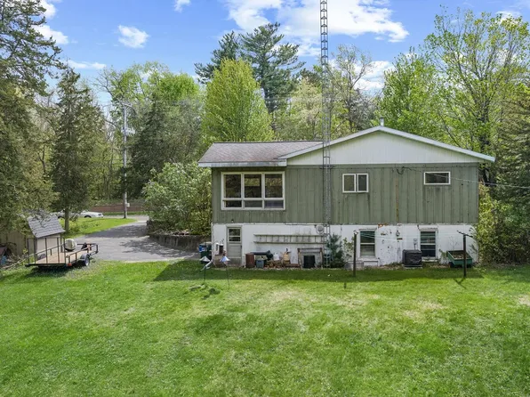 719 Silver Lake Dr, Portage, WI 53901