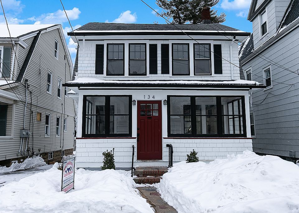 1st image of 134 Franklin Ave