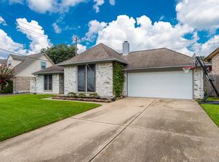 6707 Gleneagles Dr, Pasadena, TX 77505