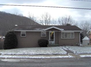 126 Patricia Ave, Weirton, WV 26062