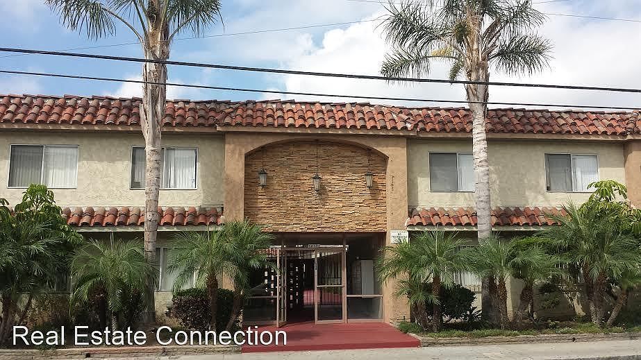 1st image of 14101 Doty Ave #29