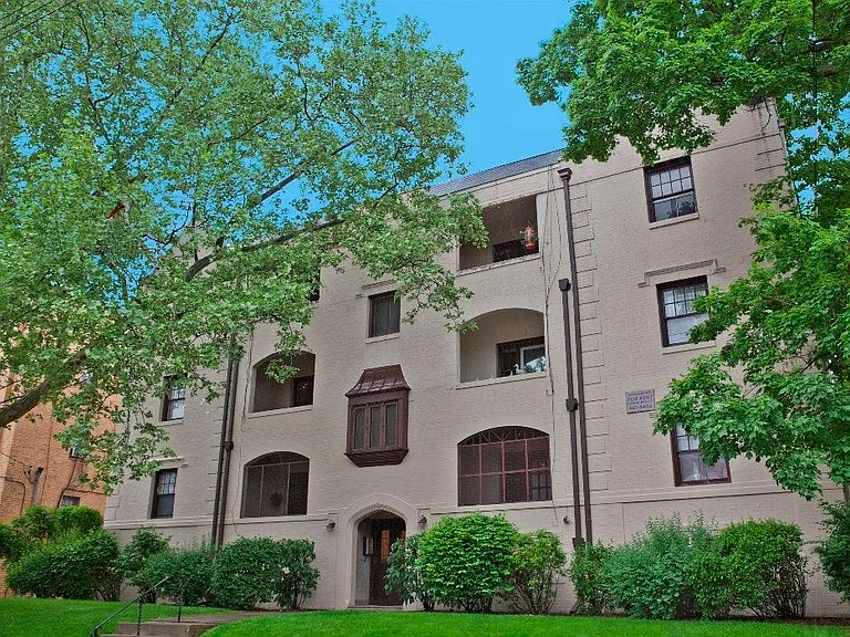 5914 Walnut St #303 — Photo 1