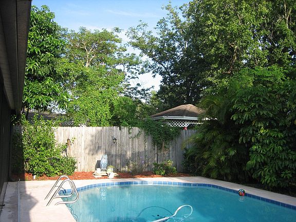 Pool Area off 50ft x14 lanai screened 