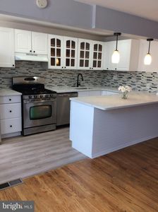 955 Fairfax Rd, Drexel Hill, PA, 19026