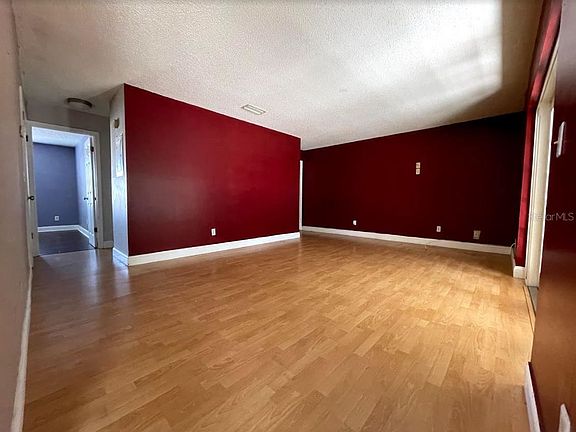 5th image of 7210 N Manhattan Ave APT 122