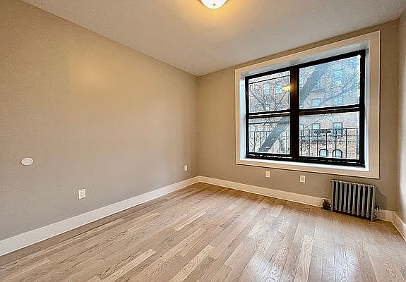 5th image of 83 Woodruff Ave #2E