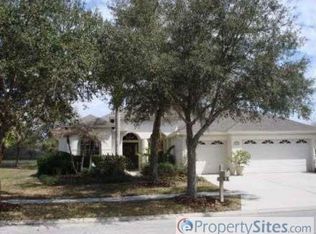 9446 Hunters Pond Dr, Tampa, FL 33647