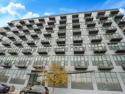 1224 W Van Buren St APT 523, Chicago, IL, 60607