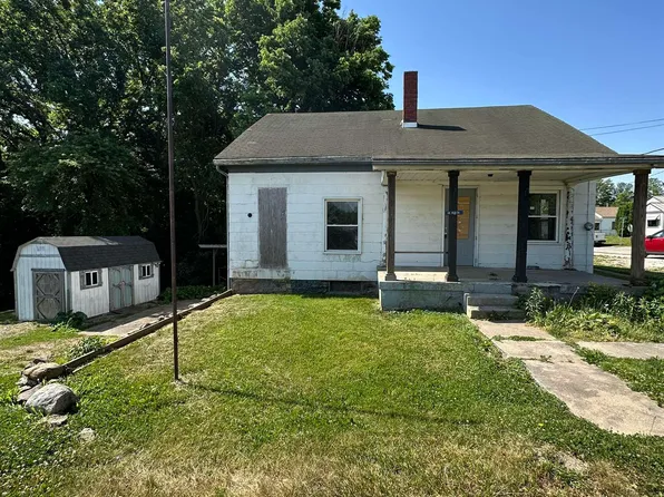 18 High St, Cambridge City, IN 47327