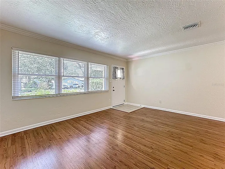 1450 Cavendish Rd — Photo 6