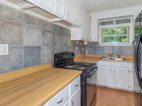 5th image of 615 N 46th Ave