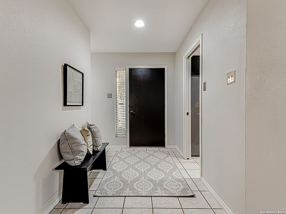 4th image of 13715 Forest Rock Dr