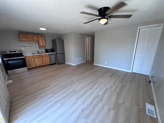 5th image of 1619 4th St