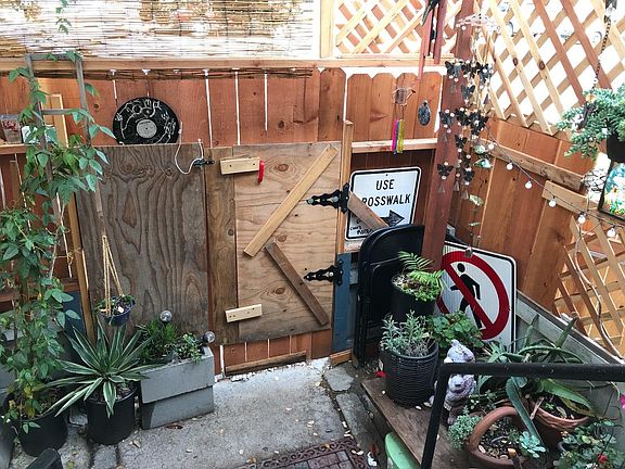 3rd image of 1163 Palou Ave