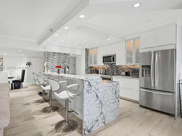 300 Three Islands Blvd #Penthouse 3A — Photo 29