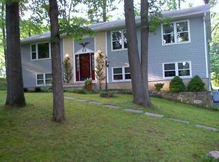 55 Shongum Rd, Randolph, NJ 07869