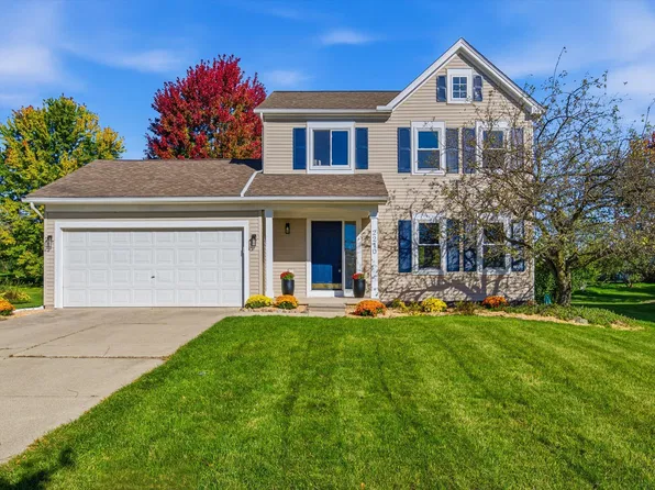 2210 Green Valley Ct, Ann Arbor, MI 48103