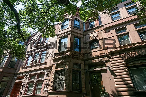 Rented by Realty Lab LLC | media 79