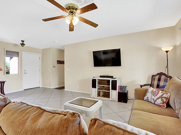 3rd image of 3924 W Salter Dr