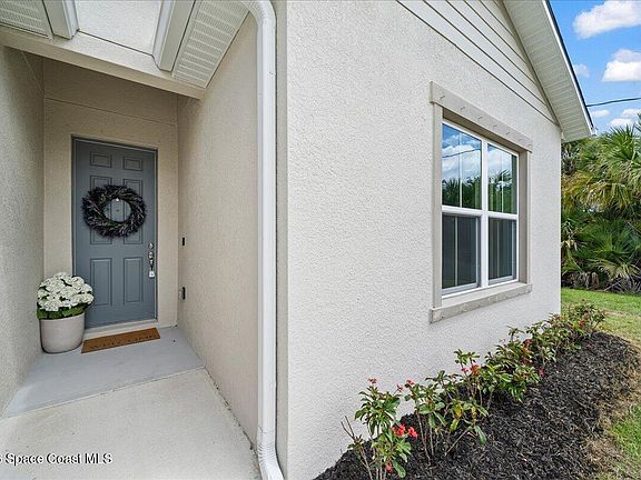 3rd image of 509 Lambright St SW