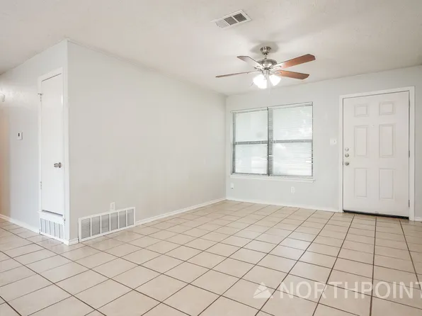 803 Lisa Ln, Cedar Hill, TX 75104