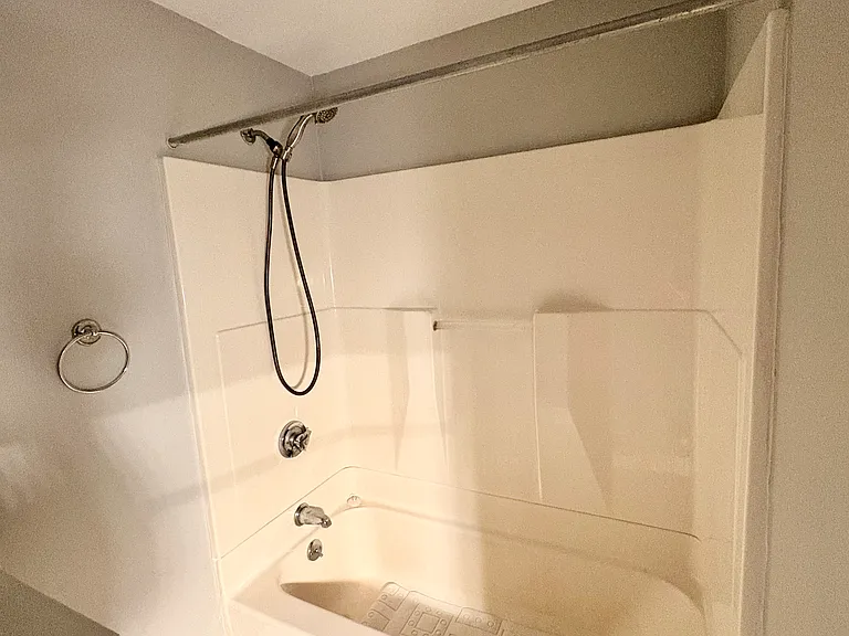 30 Elmgrove Ave #2 — Photo 8