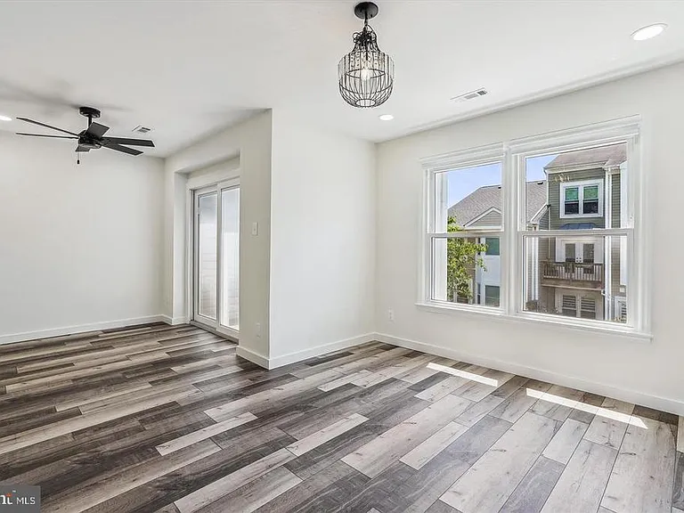 6010 Sunset Ridge Ct — Photo 13