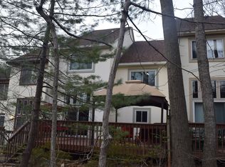 1589 Inlet Ct, Reston, VA 20190