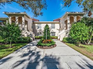 102 Siena Way APT 1302, Naples, FL 34119
