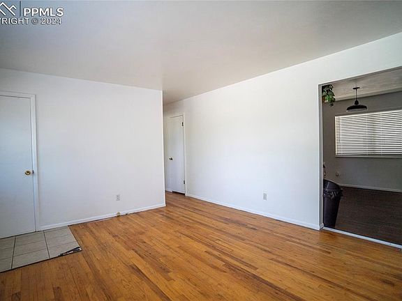 4th image of 2104 Ventura Dr